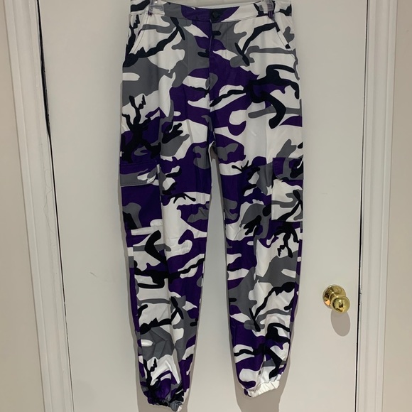 Buy 1 get 1 for $5 - Picture 1 of 3